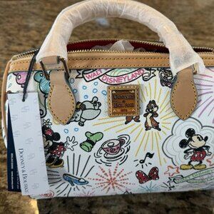 Disney Parks Sketch Mickey Minnie Dooney & Bourke Tote Bag New With Tags
